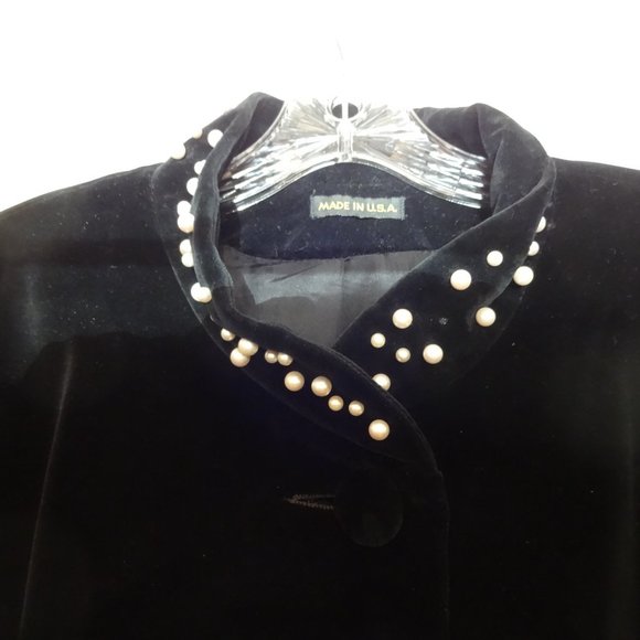 Ethel Pear for One Up Black Velvet coat size 14W - Picture 2 of 10